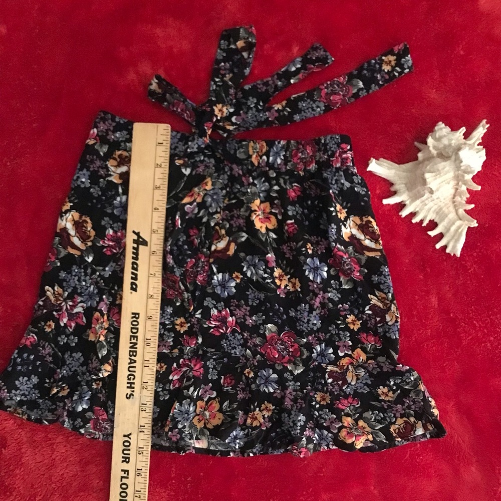 Jr. size small floral summer skirt